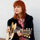 Hayley playing guitar avatar