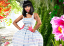 Nicki in summer avatar